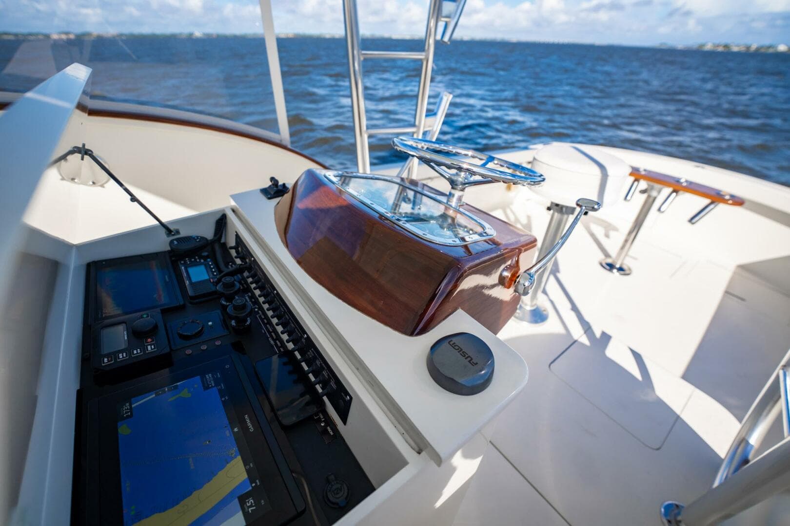 2003 Gamefisherman 34 Express — photo 28