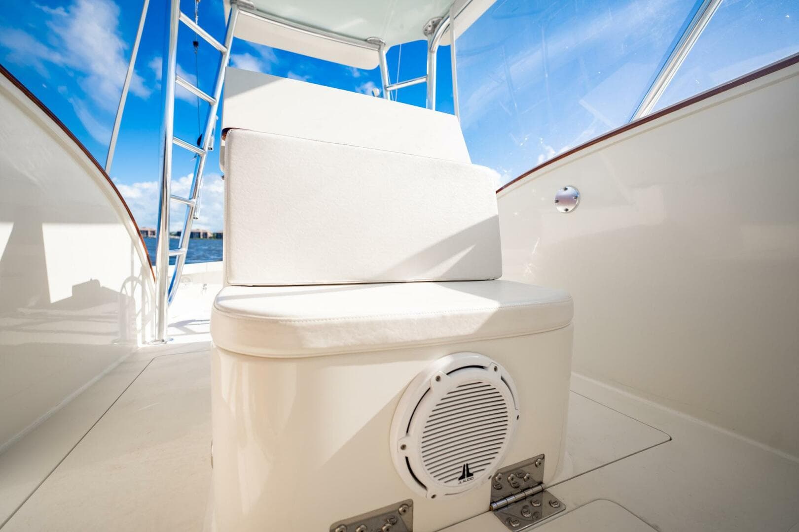 2003 Gamefisherman 34 Express — photo 26