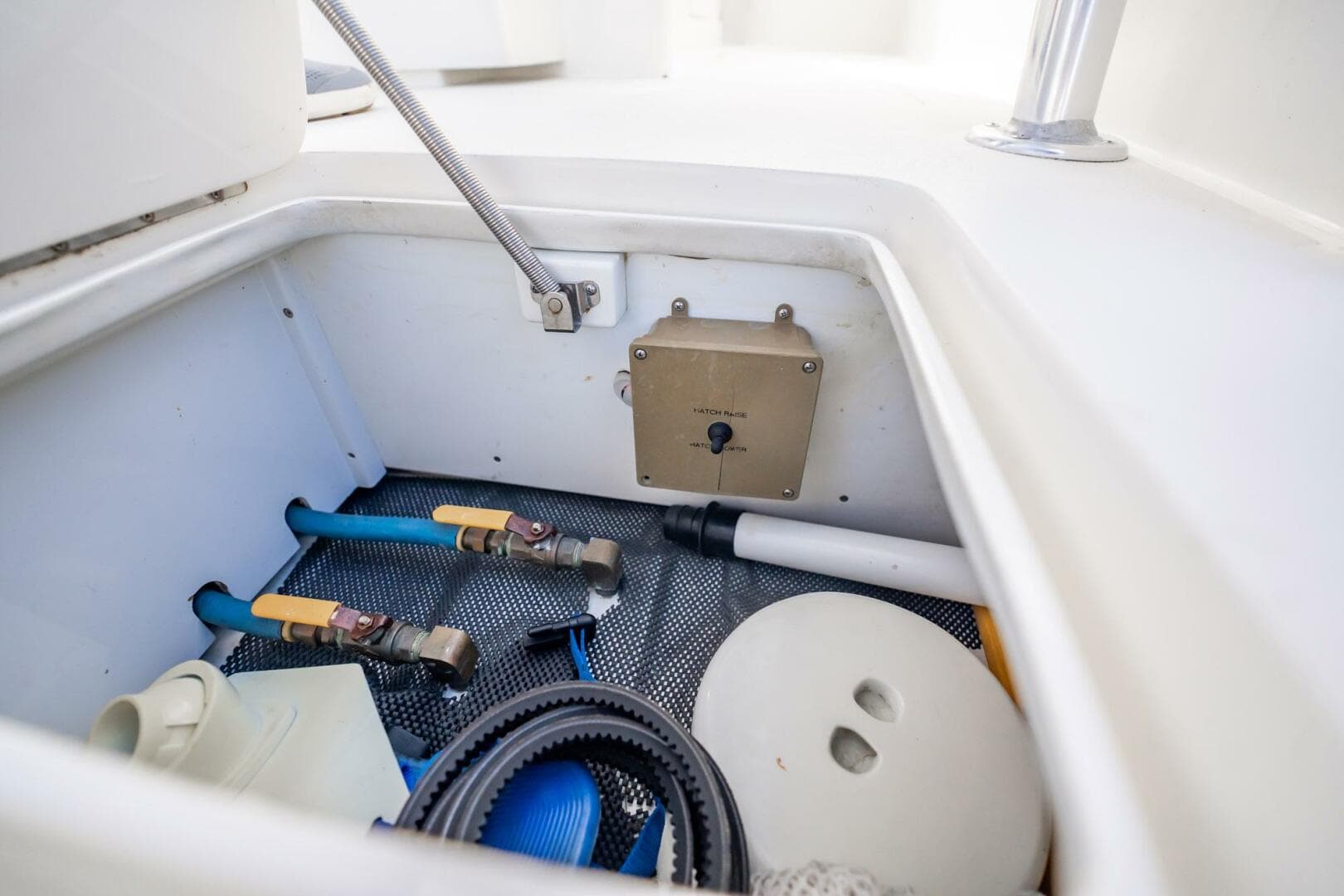 2003 Gamefisherman 34 Express — photo 53