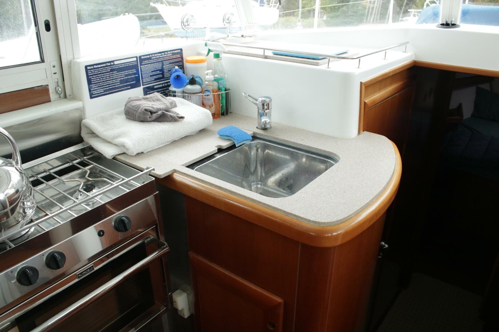 2006 Beneteau Swift Trawler 42 — photo 21