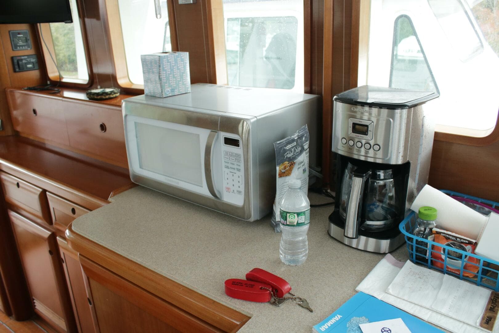 2006 Beneteau Swift Trawler 42 — photo 22