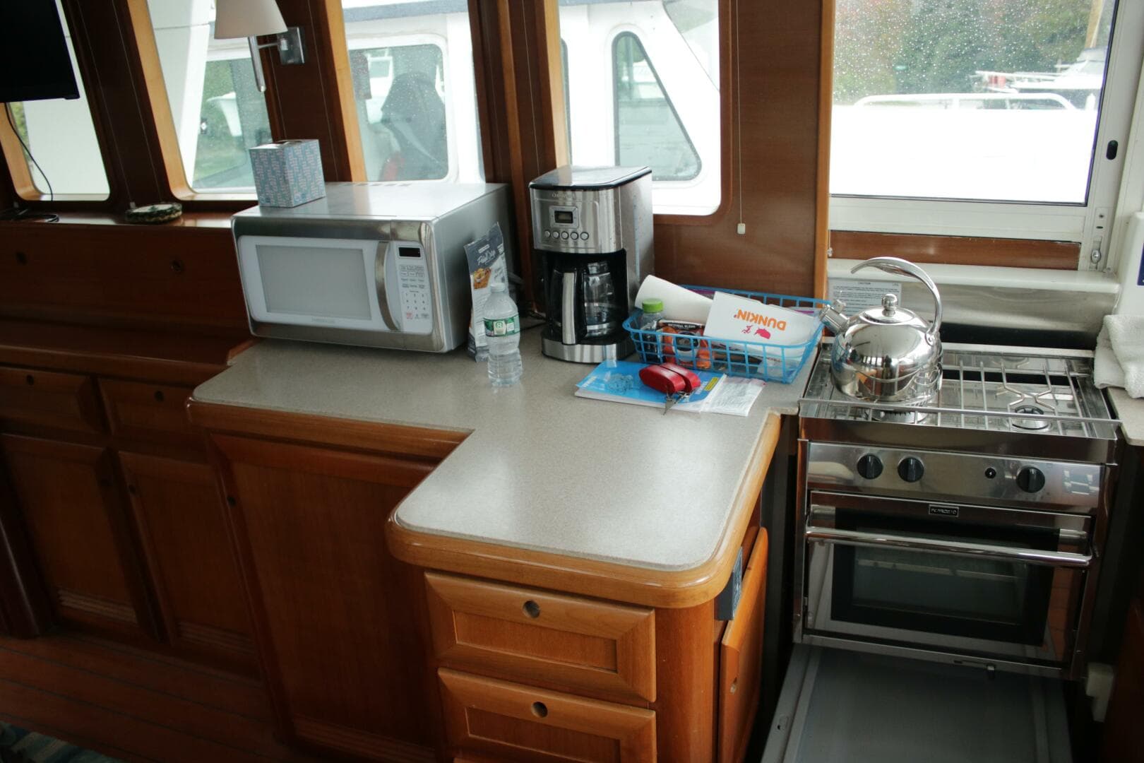 2006 Beneteau Swift Trawler 42 — photo 11