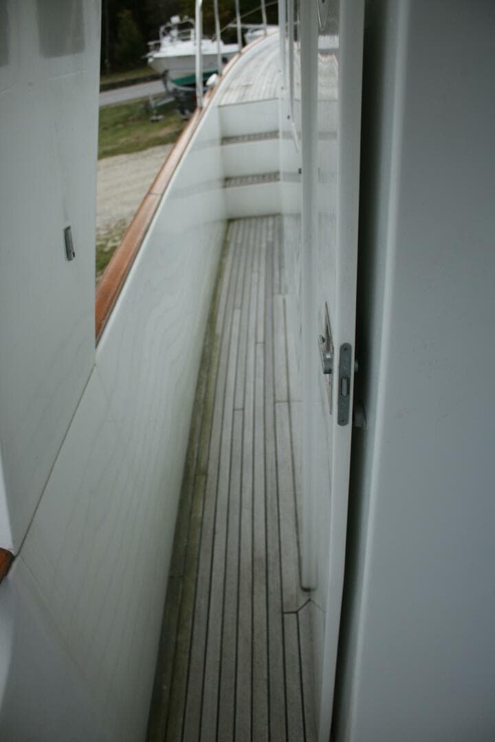 2006 Beneteau Swift Trawler 42 — photo 34
