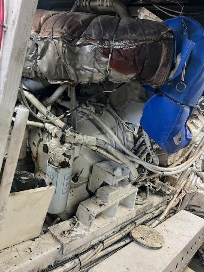 1986 Hatteras SF 52 — photo 30