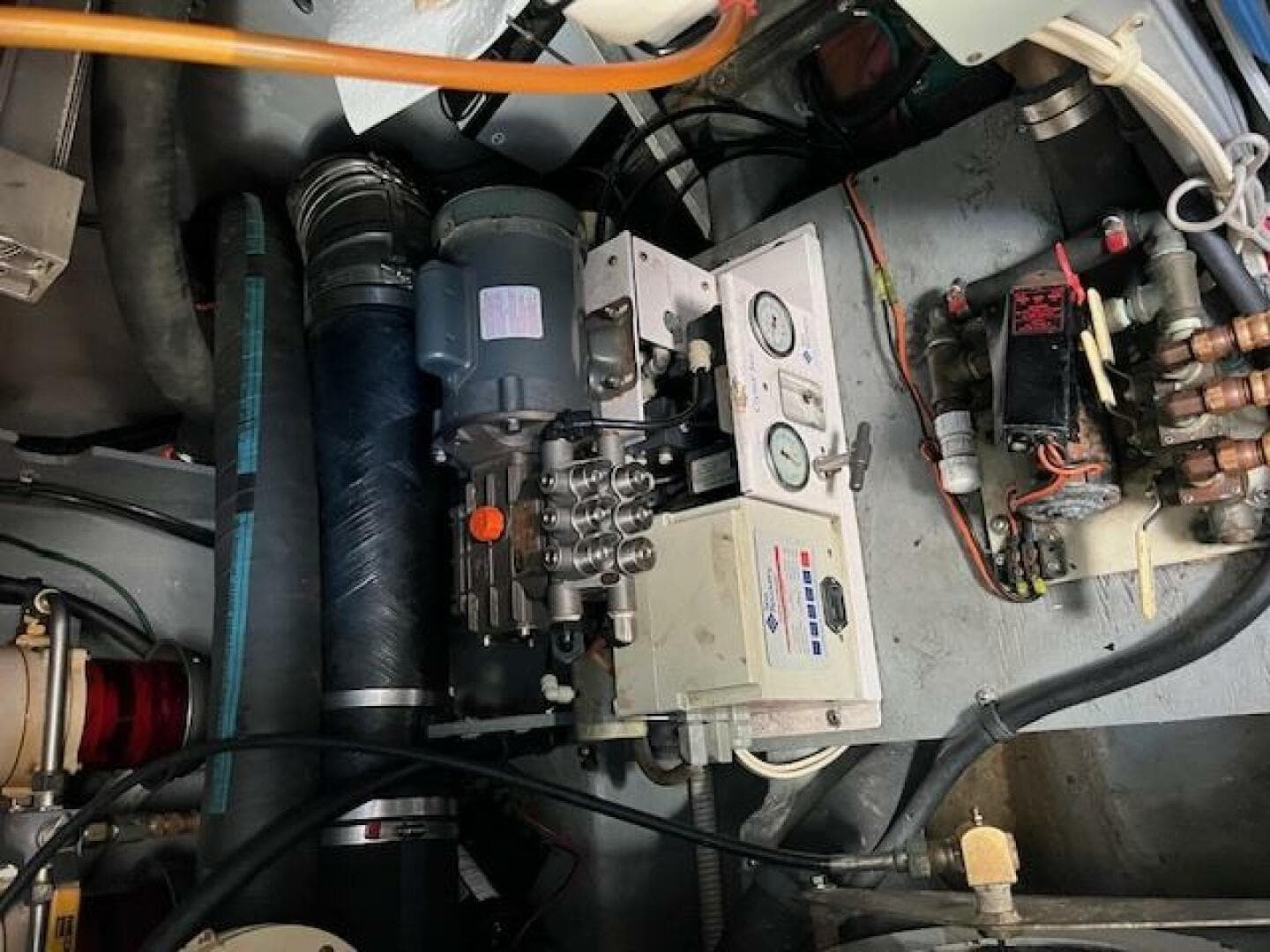 1997 Sea Ray Sundancer — photo 41