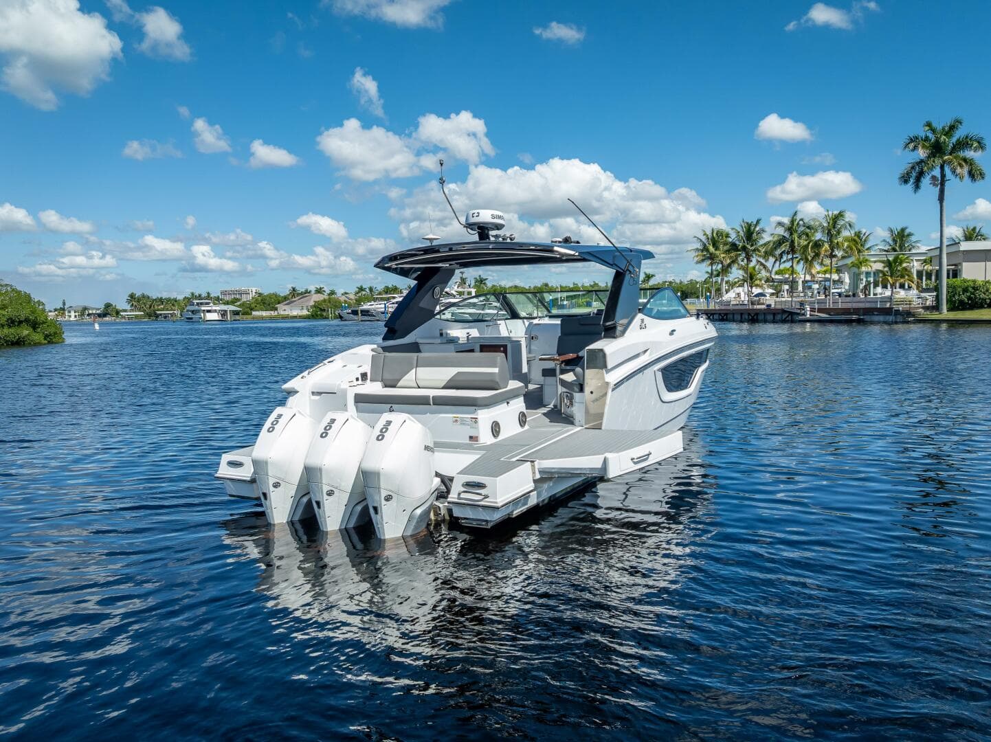 2022 Cruisers Yachts Gls OB — photo 20