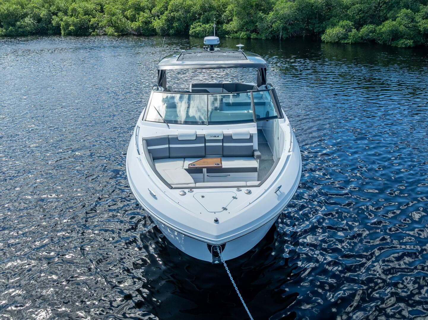 2022 Cruisers Yachts Gls OB — photo 25