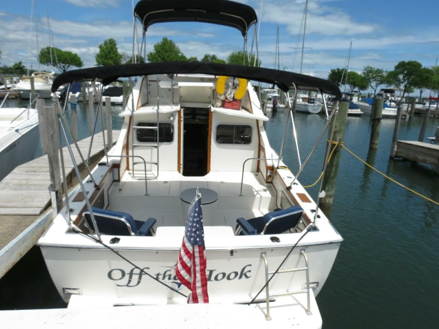 1978 Bertram 28 Flybridge Cruiser — photo 4