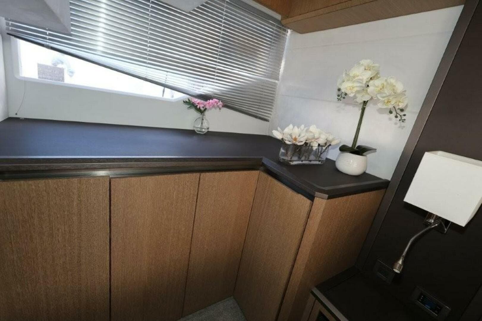 2019 Galeon 650 Sky — photo 58