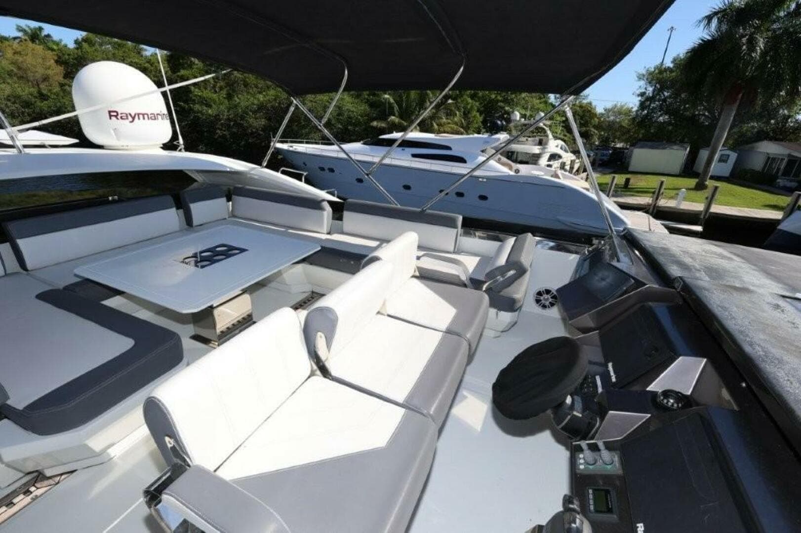 2019 Galeon 650 Sky — photo 14