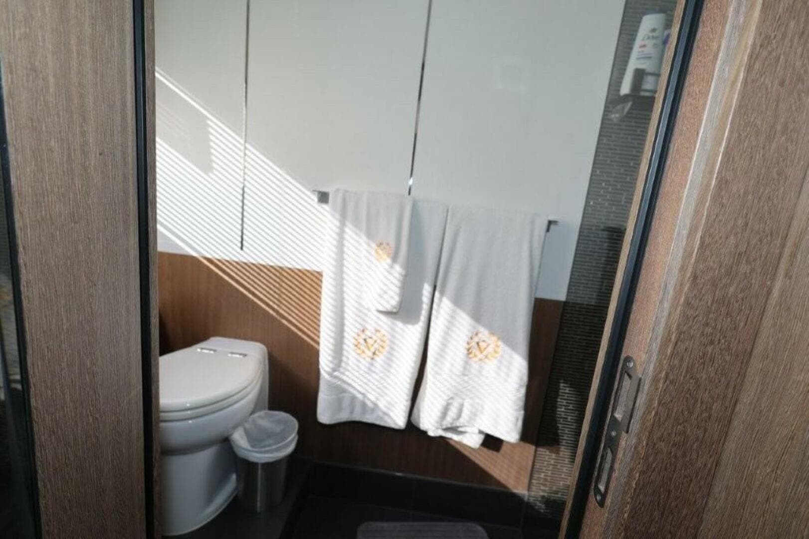 2019 Galeon 650 Sky — photo 55