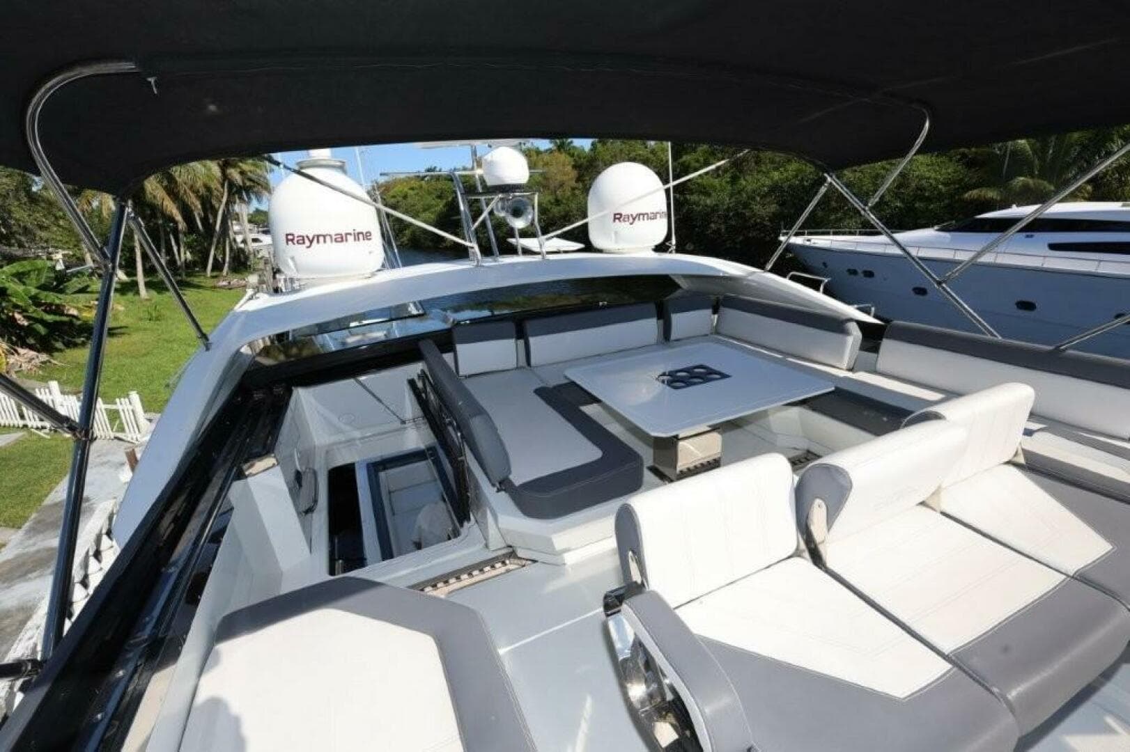 2019 Galeon 650 Sky — photo 13