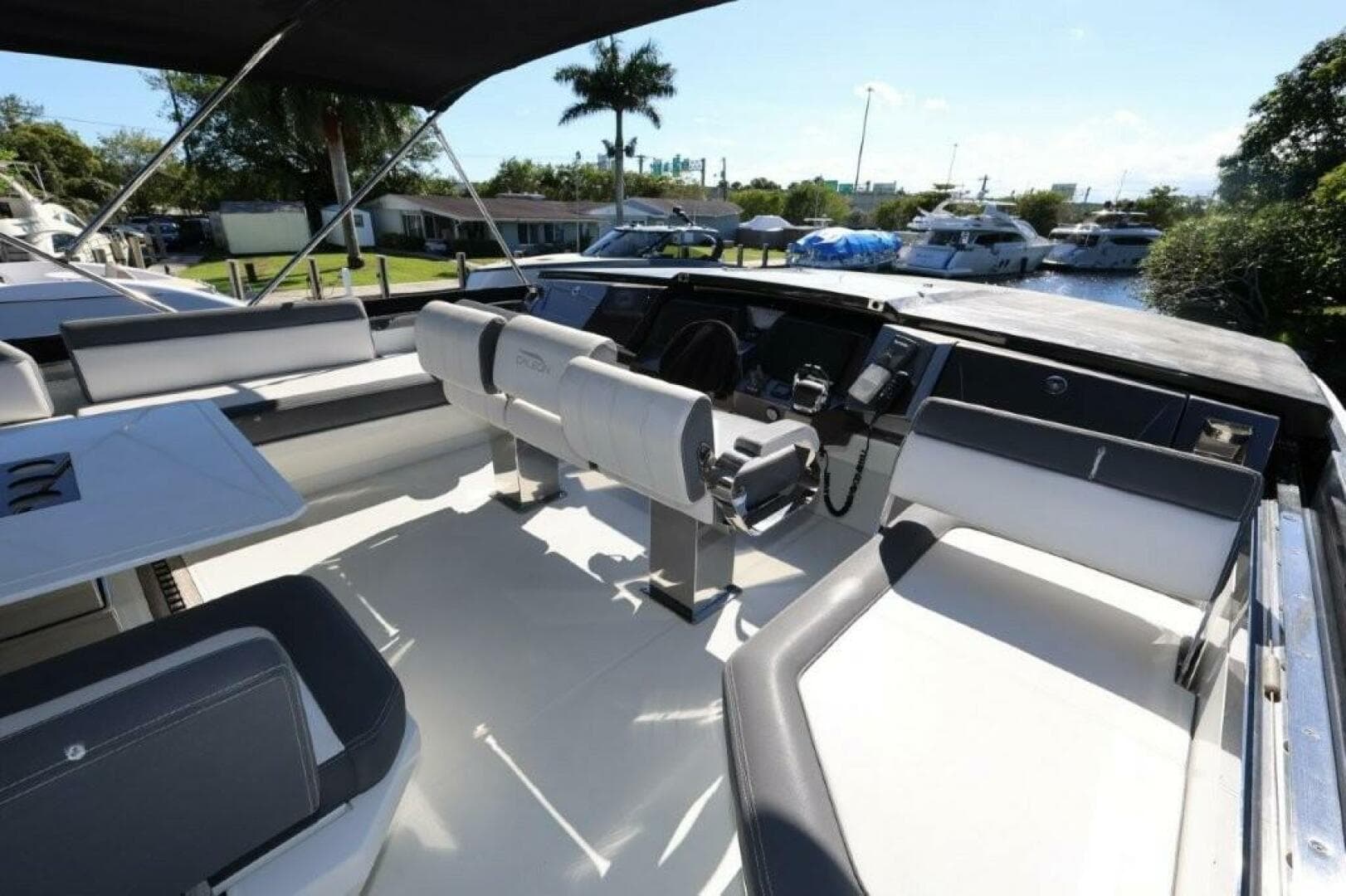 2019 Galeon 650 Sky — photo 17