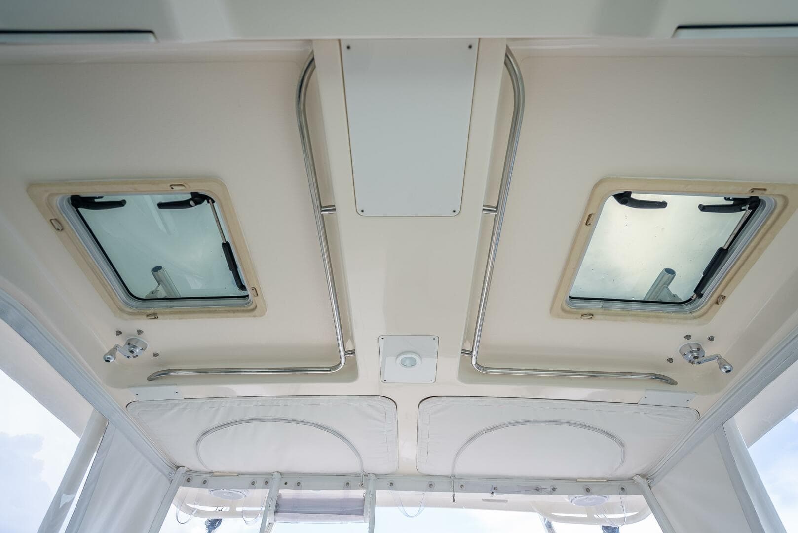 2011 Pursuit S345 Offshore — photo 53