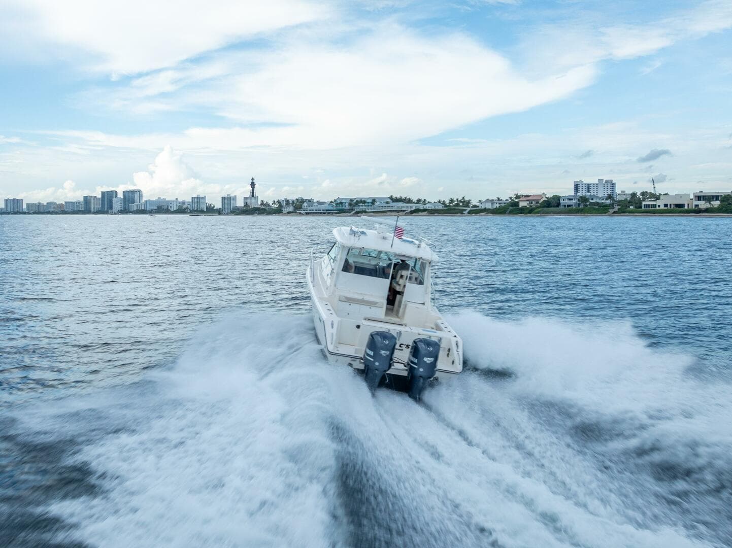 2011 Pursuit S345 Offshore — photo 30