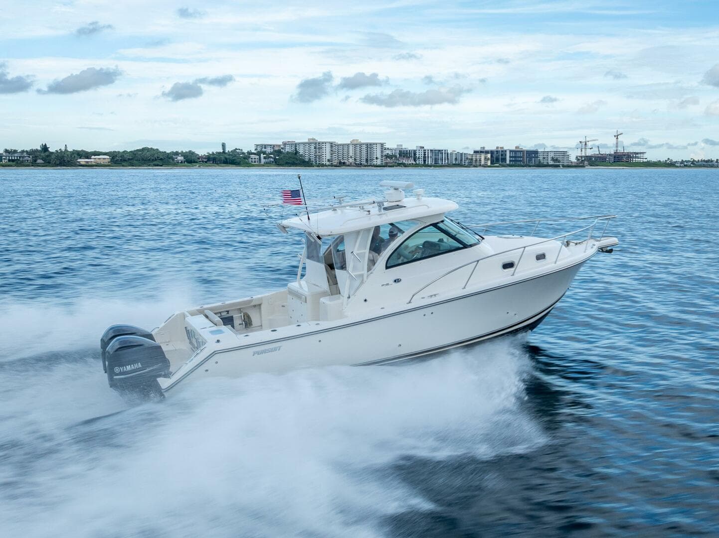 2011 Pursuit S345 Offshore — photo 15