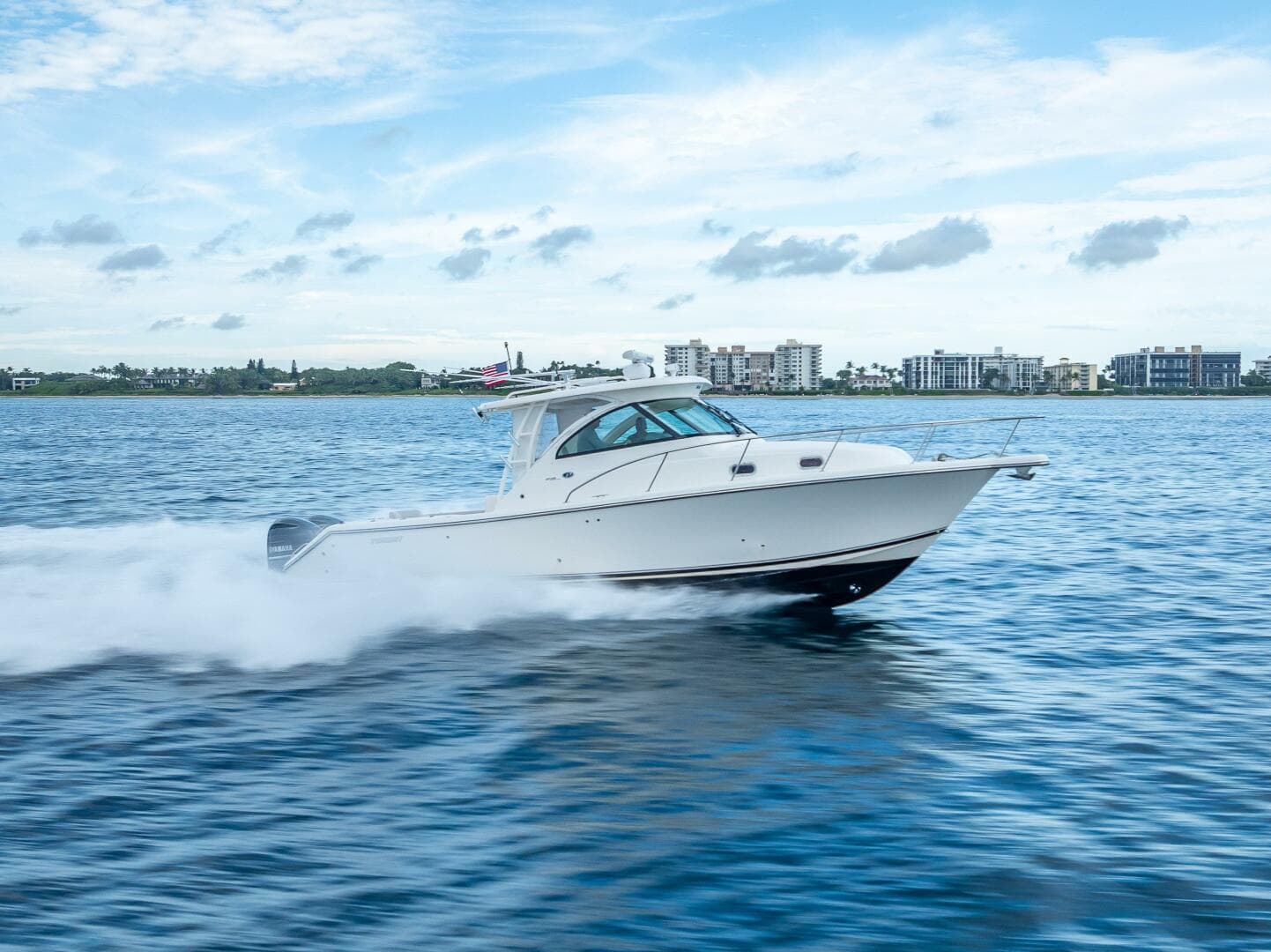 2011 Pursuit S345 Offshore — photo 17