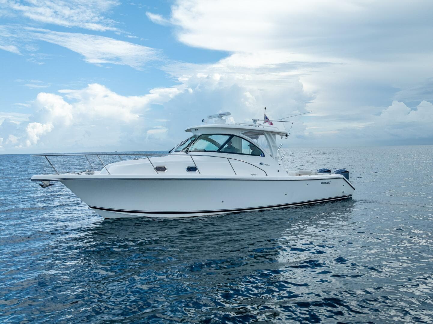 2011 Pursuit S345 Offshore — photo 8