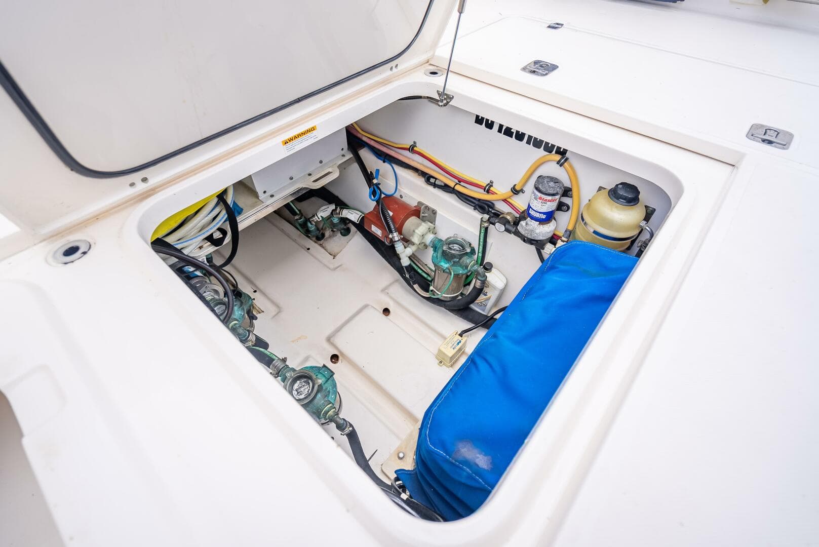 2011 Pursuit S345 Offshore — photo 39