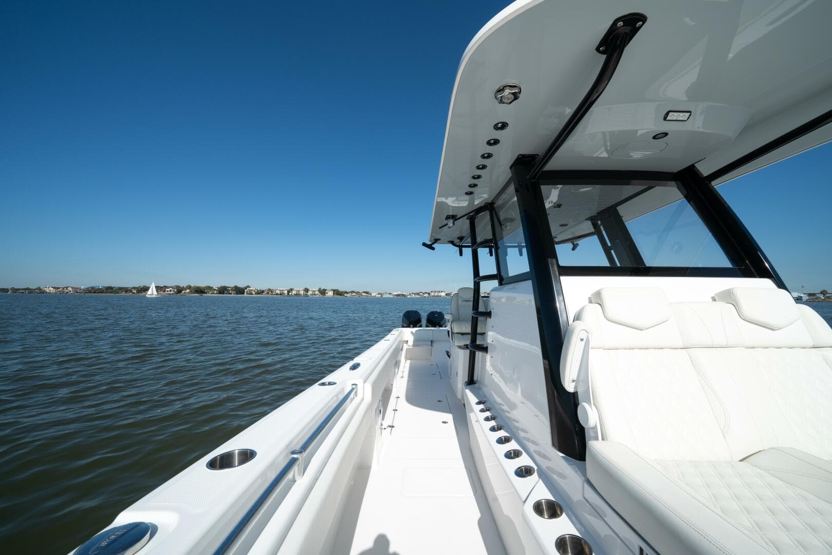 2021 Invincible 35 Catamaran — photo 17