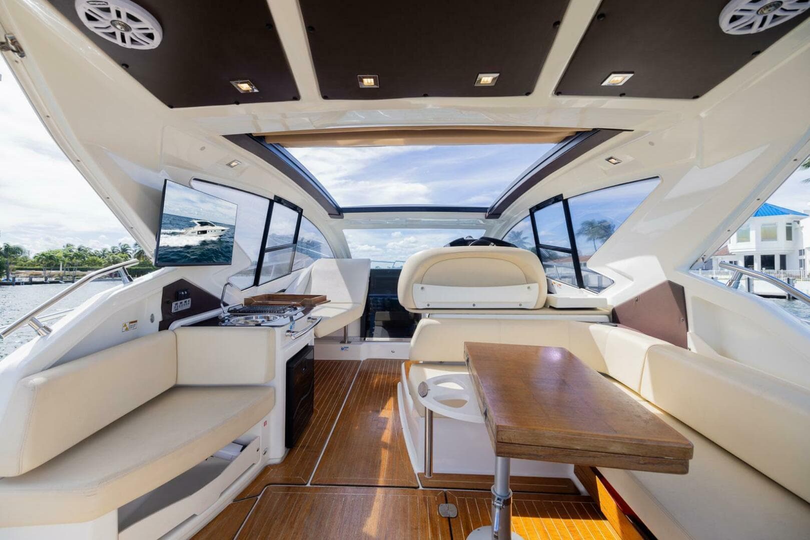 2014 Cranchi M 44 HT — photo 8