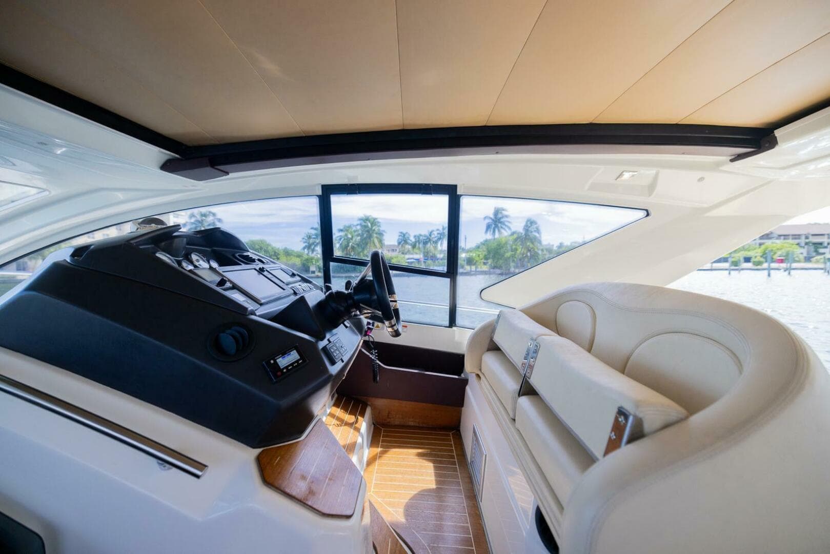 2014 Cranchi M 44 HT — photo 5