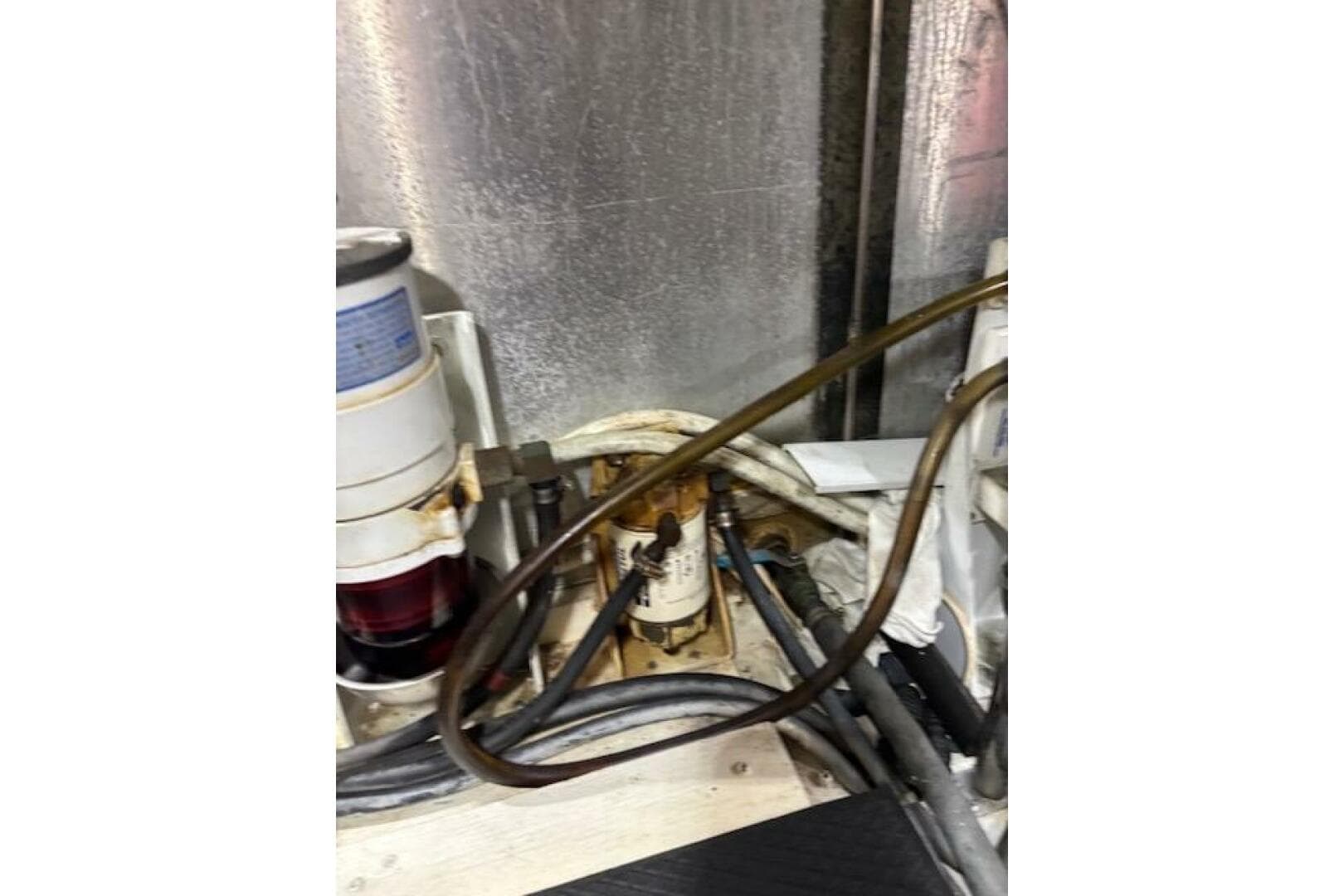 2004 Carver 466 — photo 87