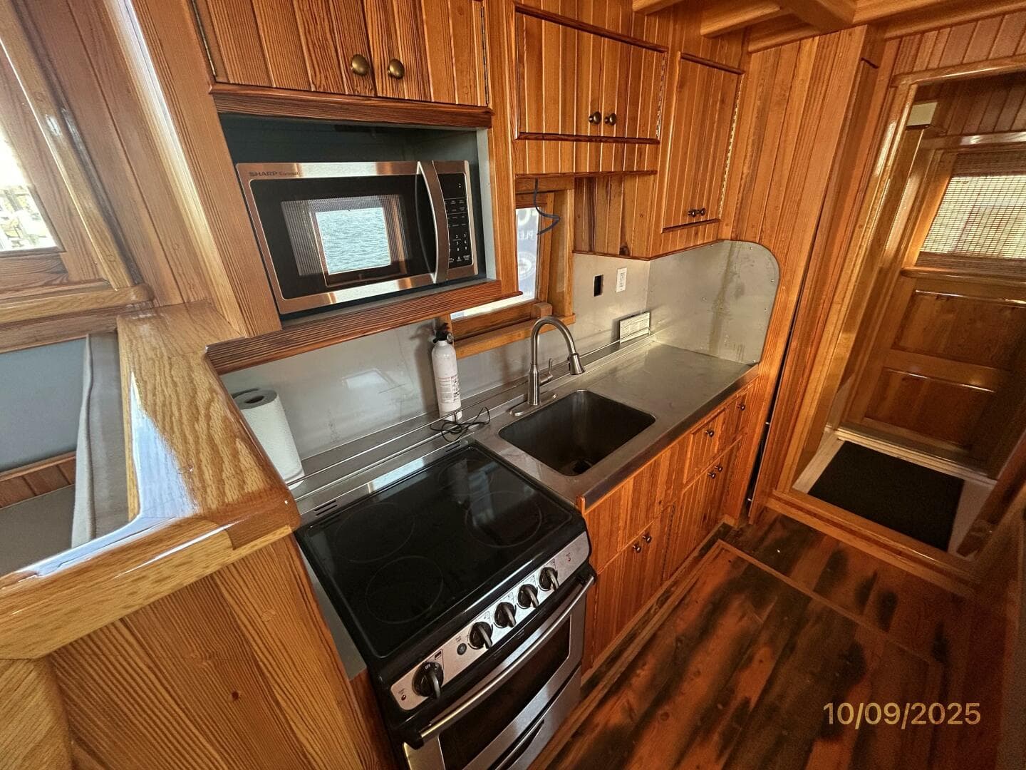 1938 Custom Chesapeake Bay Buyboat — photo 35