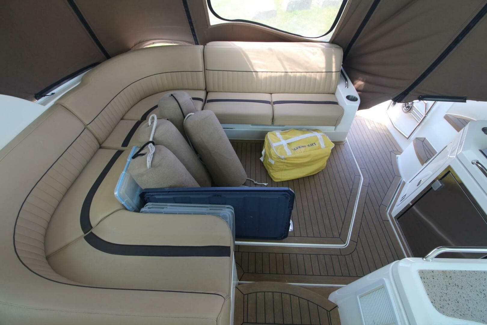 2013 Cruisers Yachts 430 Sports Coupe — photo 6