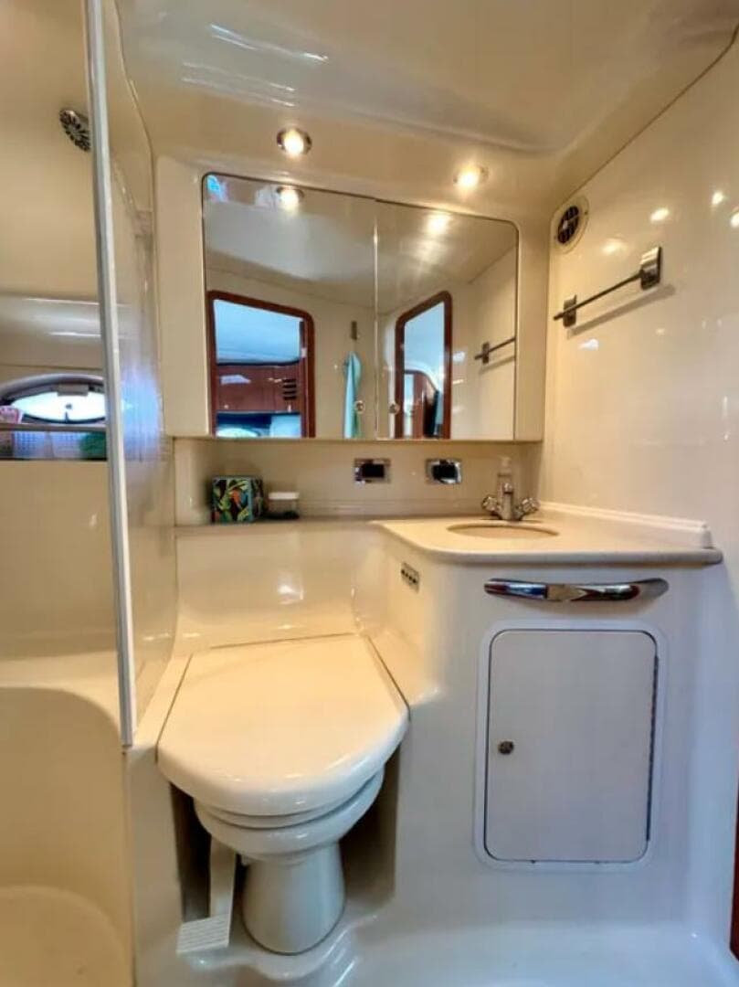 2000 Sea Ray 460 Sundancer — photo 46