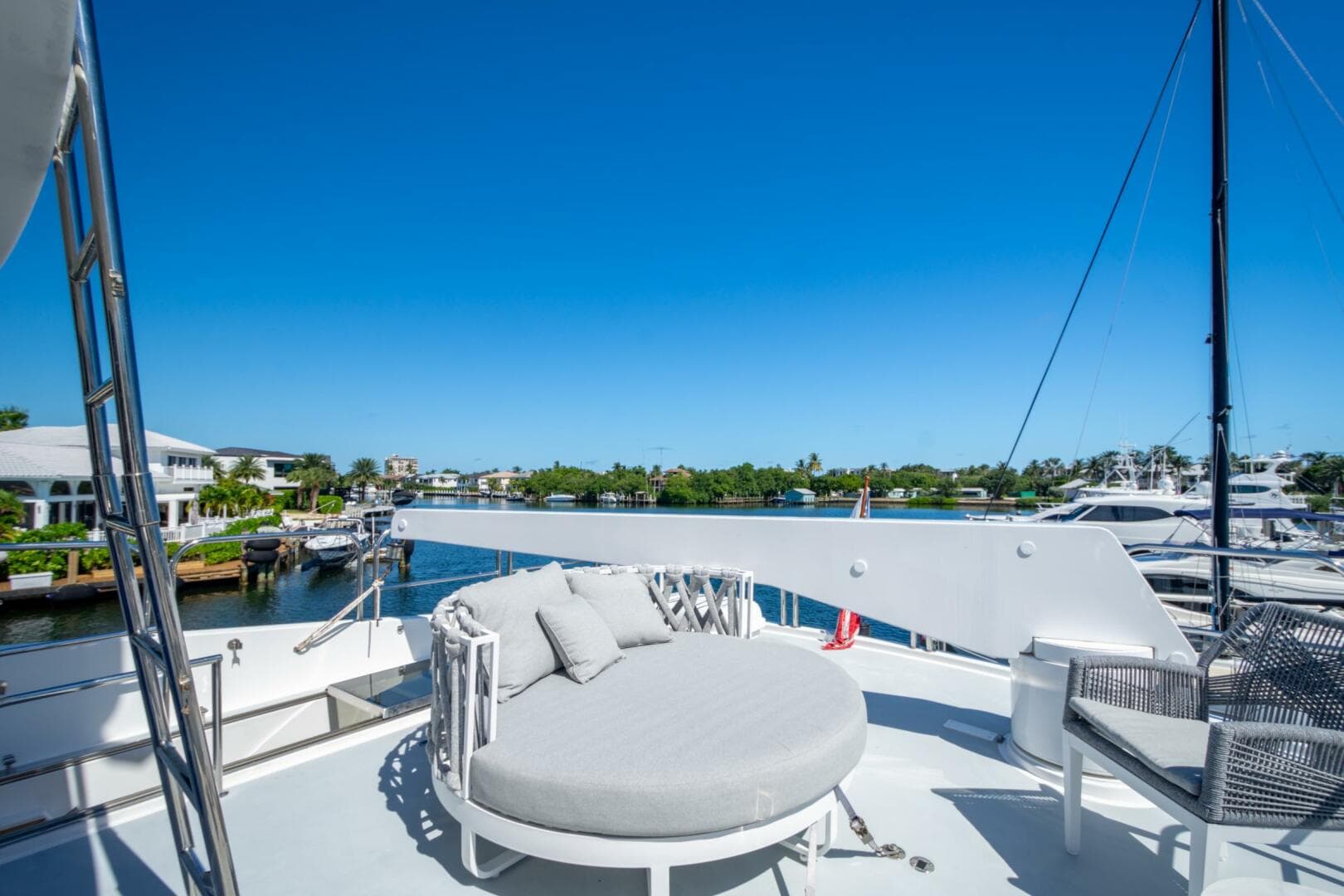 2003 Hargrave Sky Lounge — photo 32