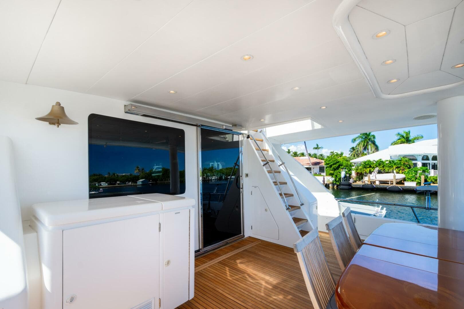 2003 Hargrave Sky Lounge — photo 35