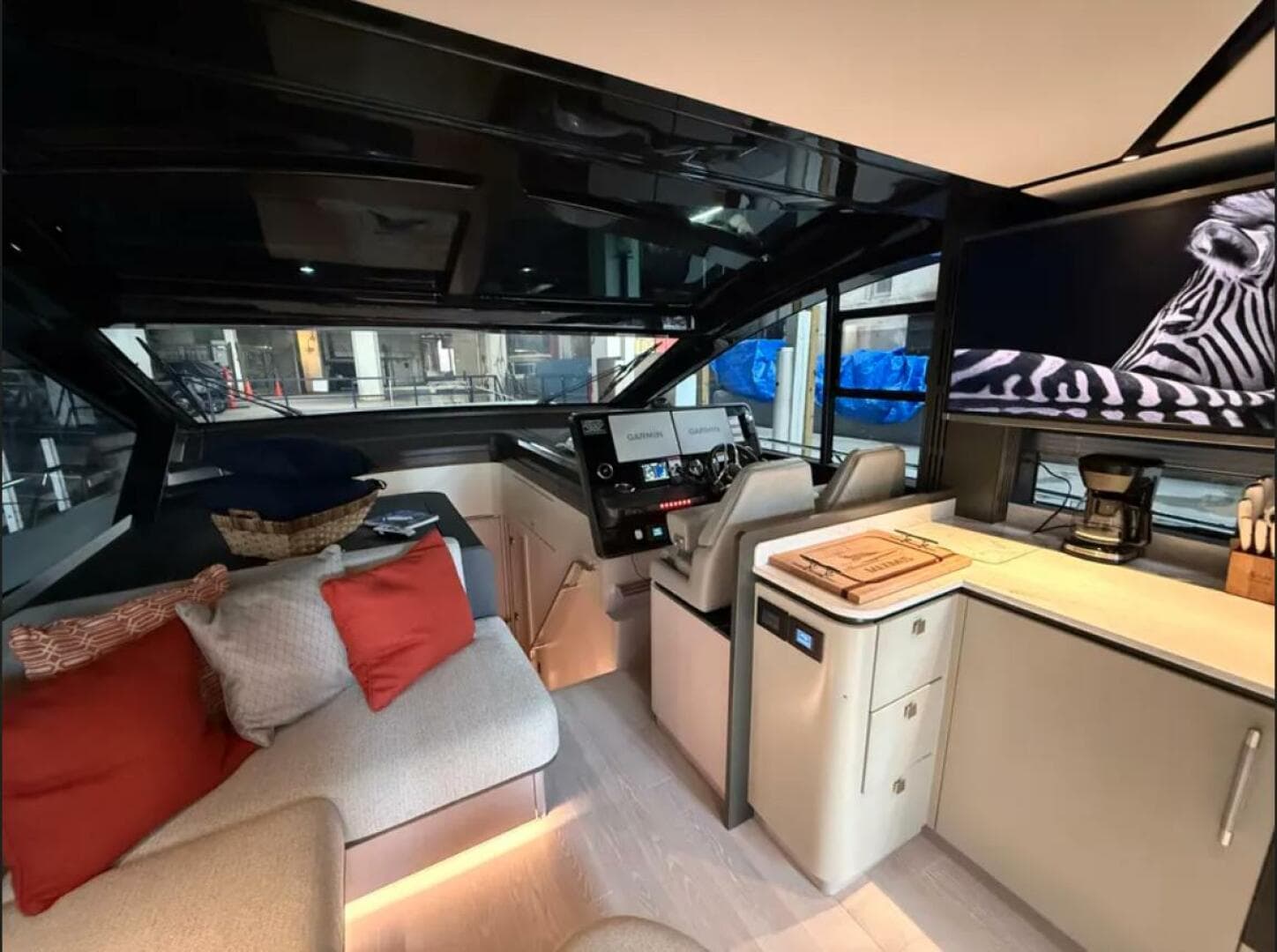 2025 Sunseeker 55 Predator — photo 5