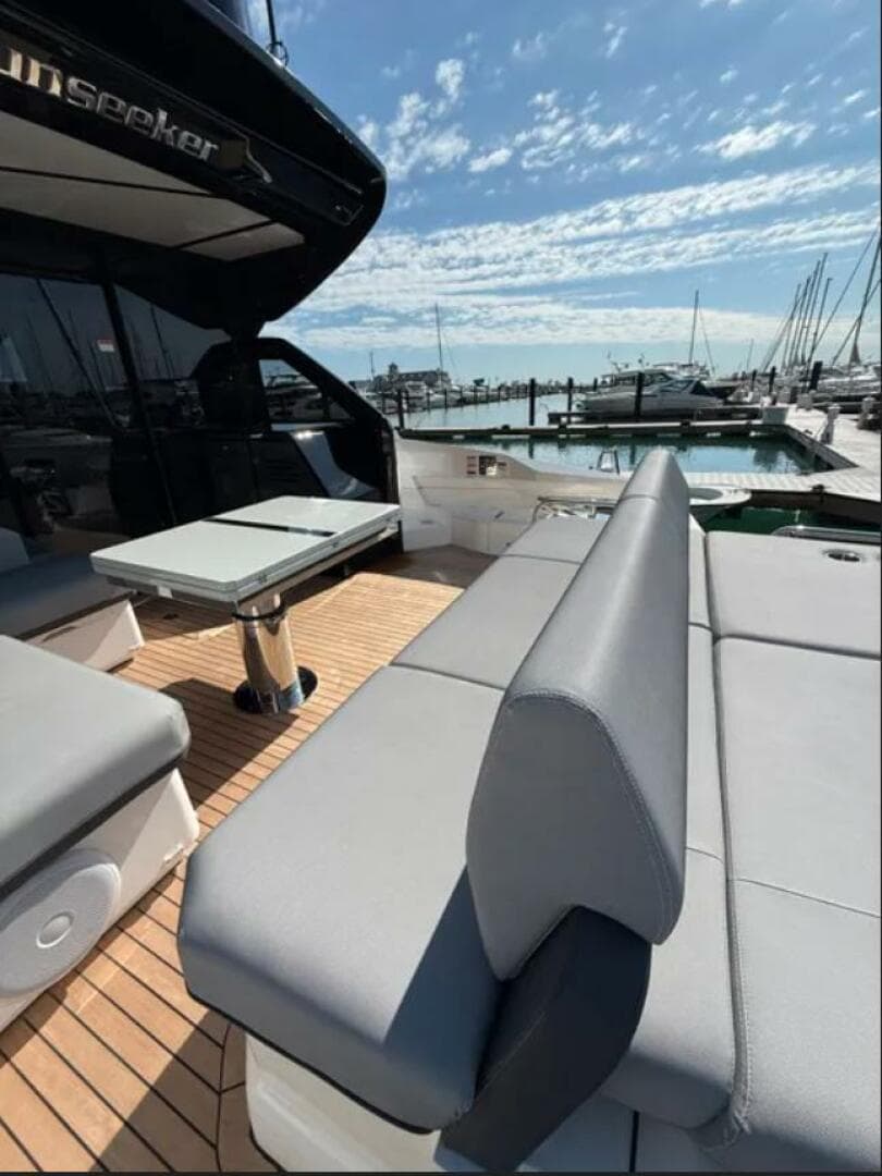 2025 Sunseeker 55 Predator — photo 7