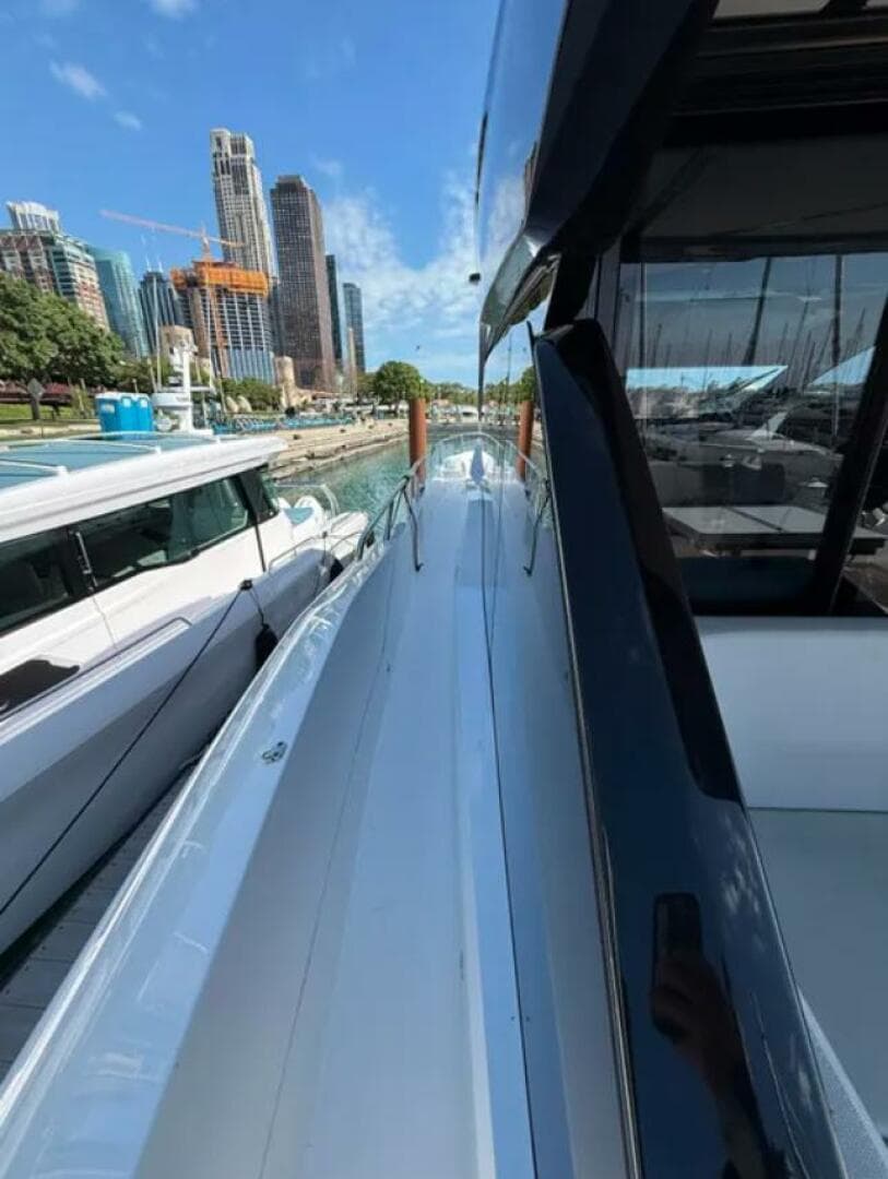 2025 Sunseeker 55 Predator — photo 25