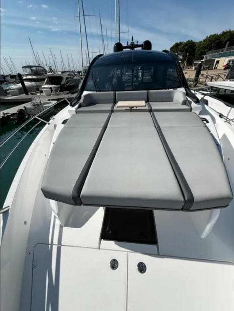 2025 Sunseeker 55 Predator — photo 28