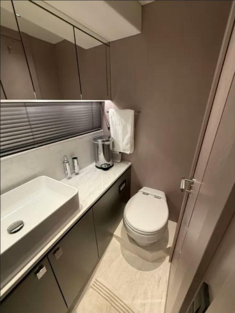 2025 Sunseeker 55 Predator — photo 15