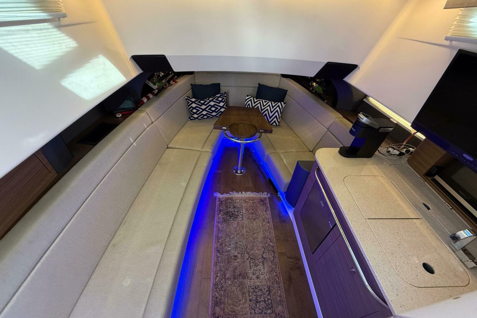 2020 Boston Whaler 420 Outrage — photo 14