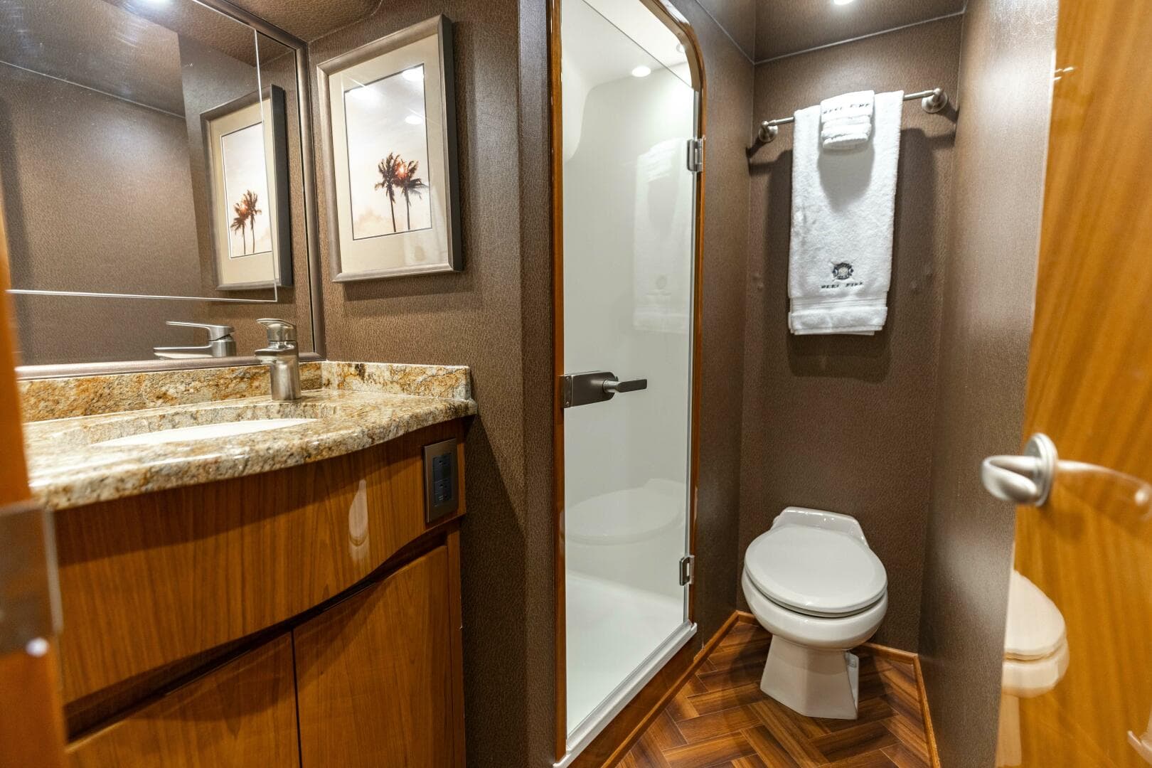 2013 Viking 76 Convertible — photo 48