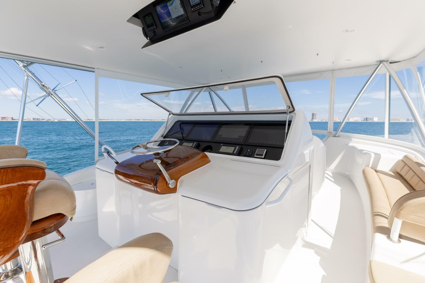 2013 Viking 76 Convertible — photo 56