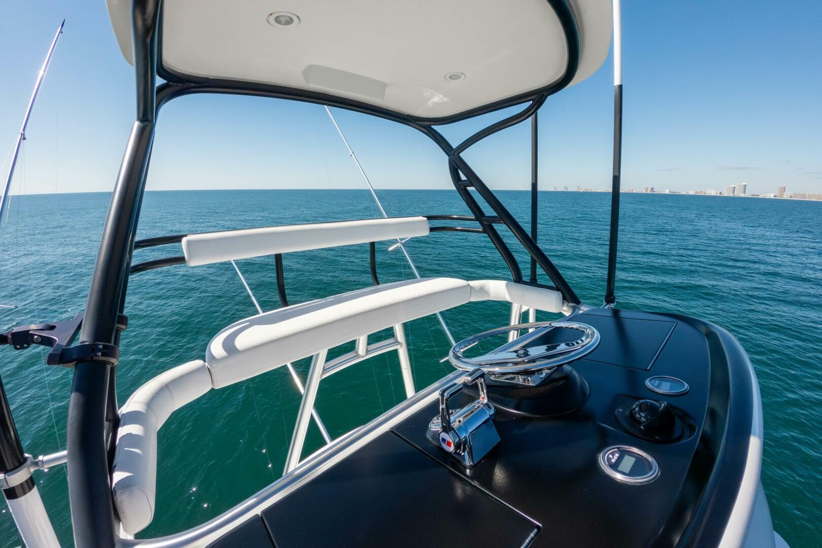2013 Viking 76 Convertible — photo 90
