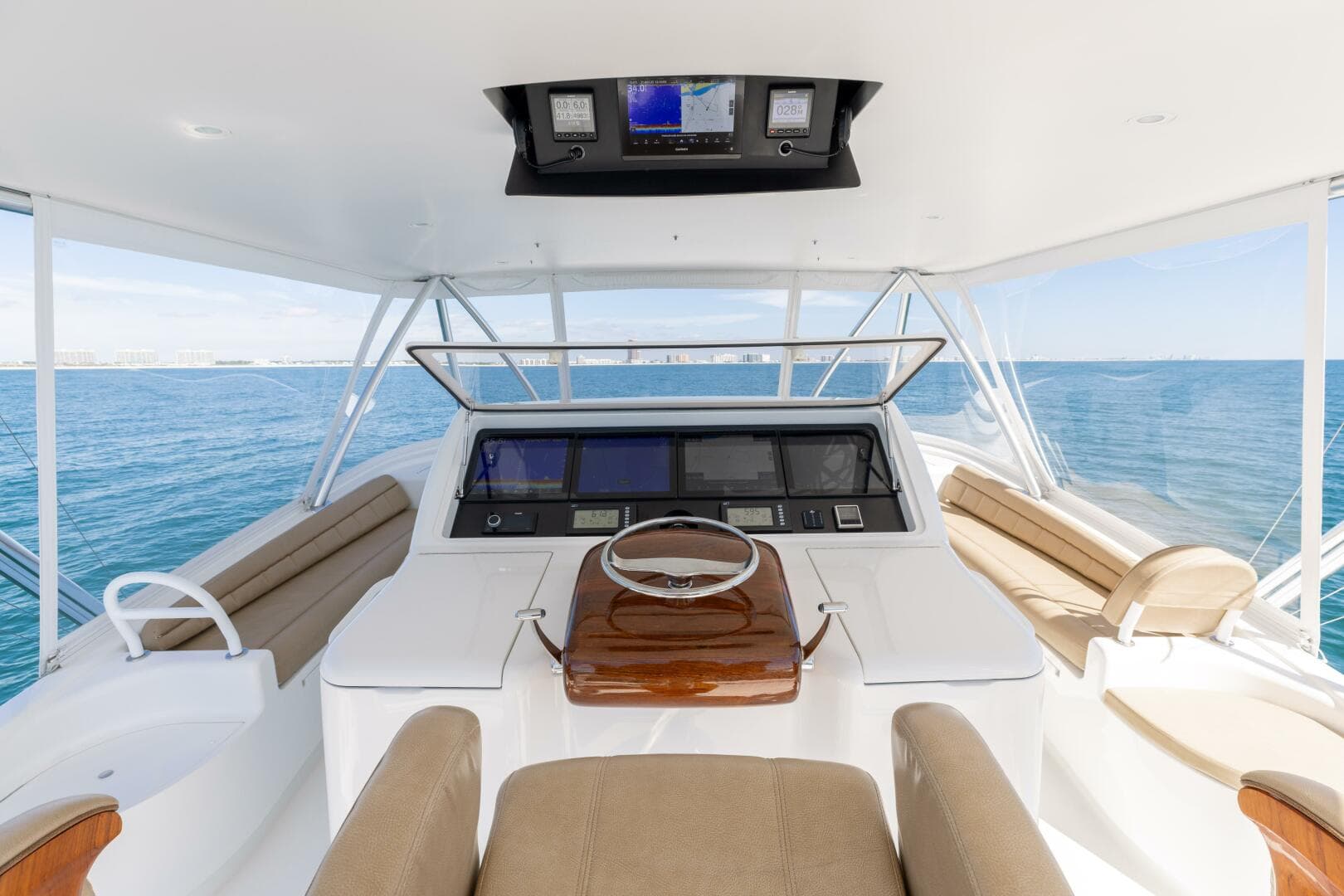 2013 Viking 76 Convertible — photo 2