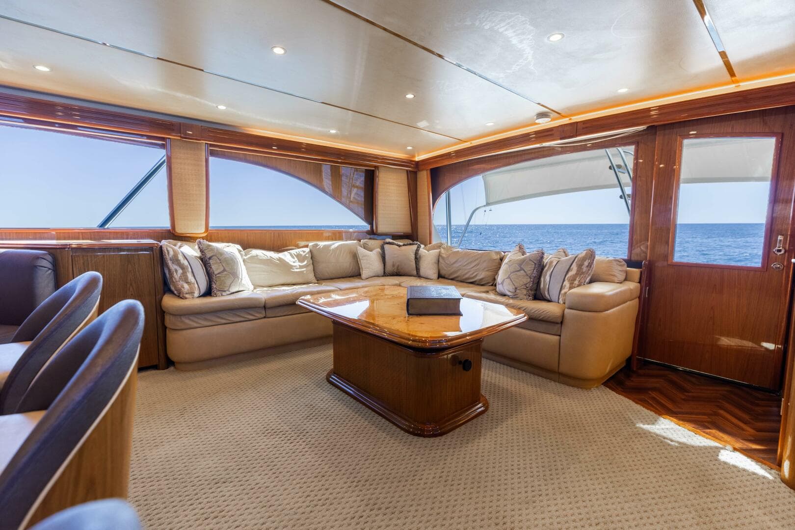 2013 Viking 76 Convertible — photo 7