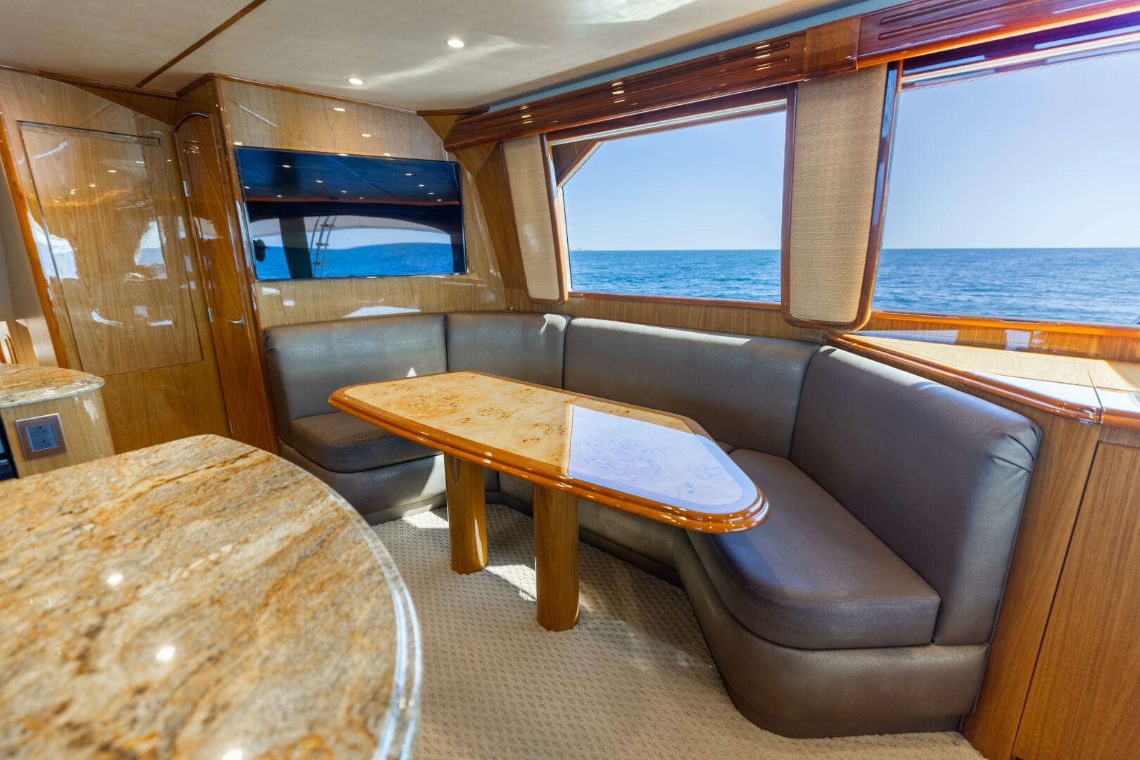 2013 Viking 76 Convertible — photo 20