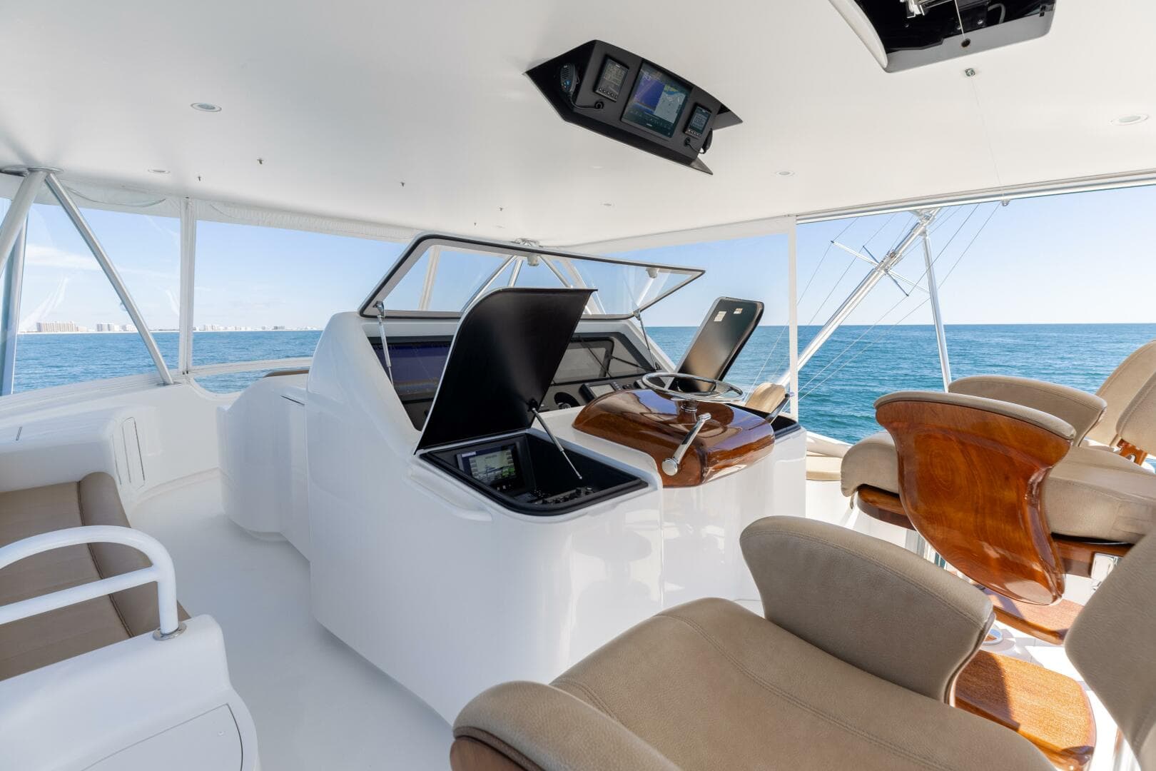 2013 Viking 76 Convertible — photo 53