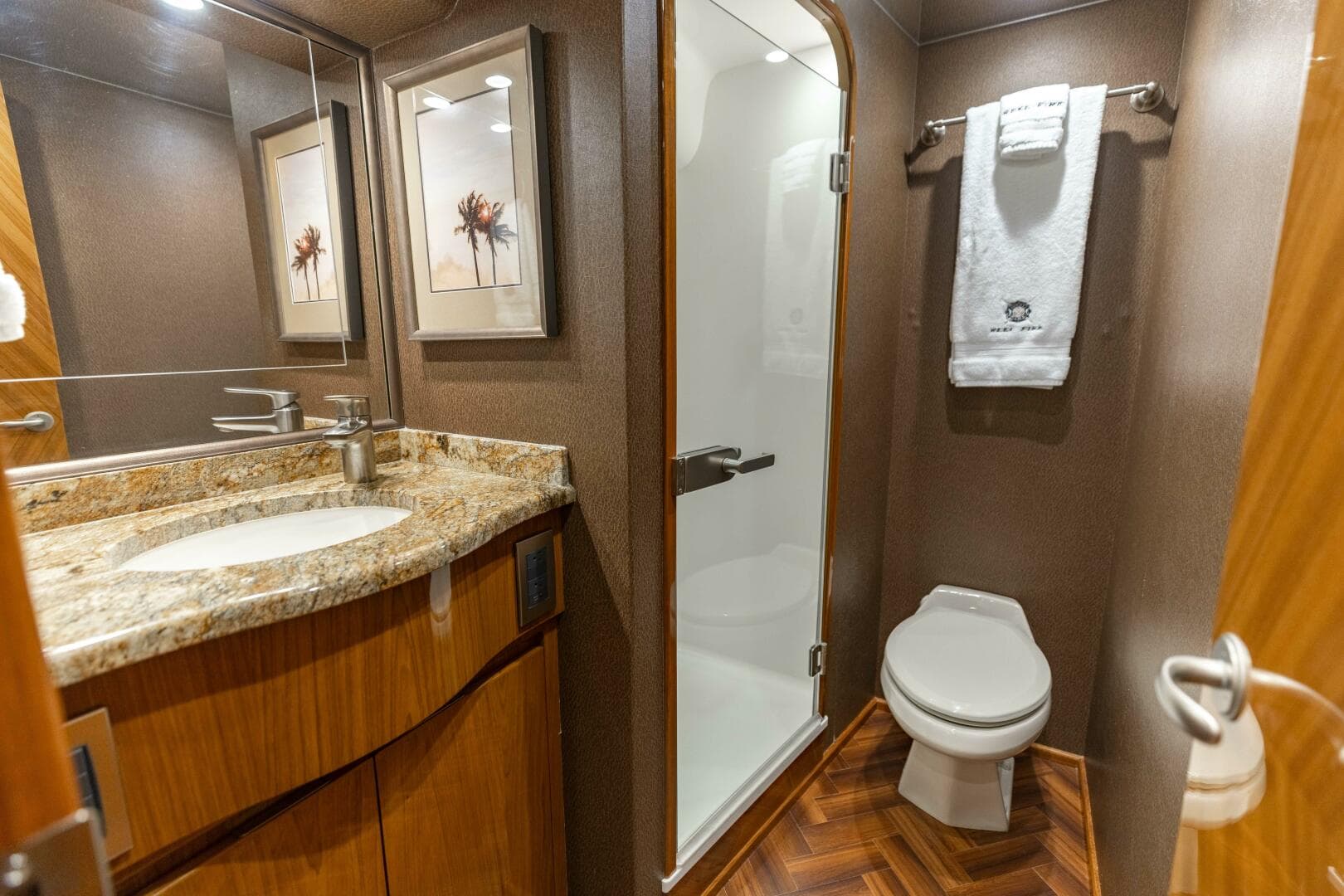 2013 Viking 76 Convertible — photo 49