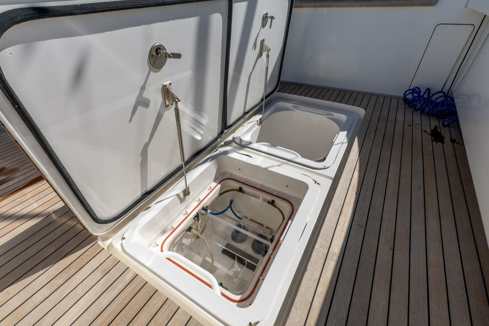 2013 Viking 76 Convertible — photo 71