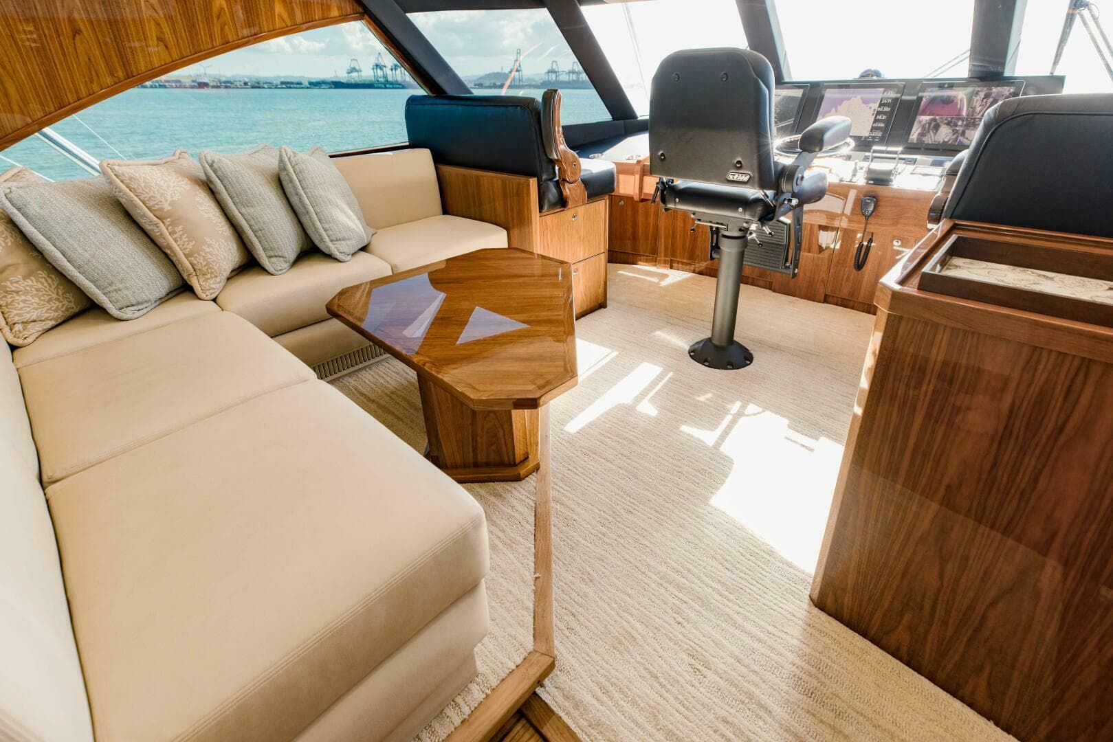 2020 Viking 72 Enclosed Bridge — photo 48