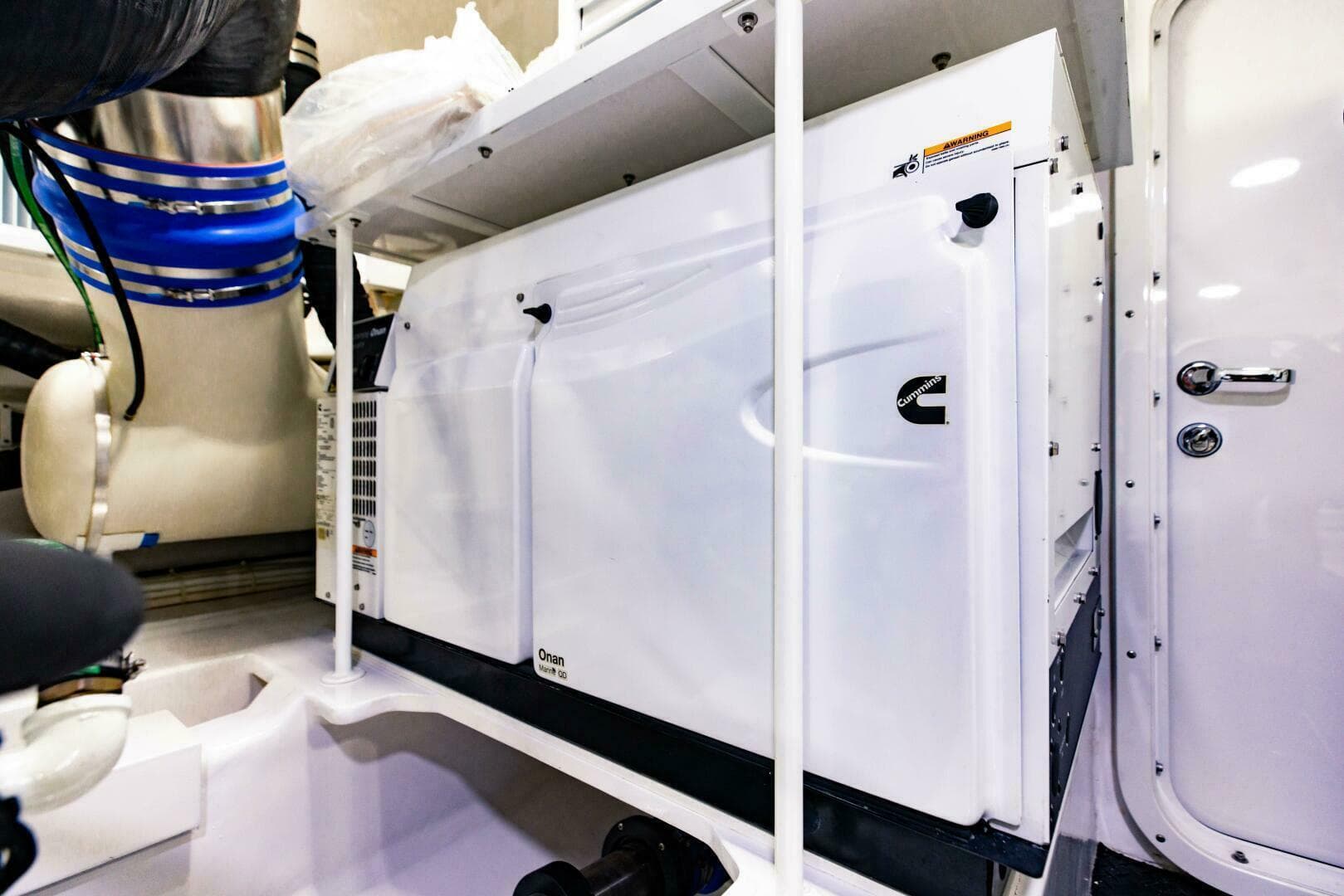 2020 Viking 72 Enclosed Bridge — photo 61