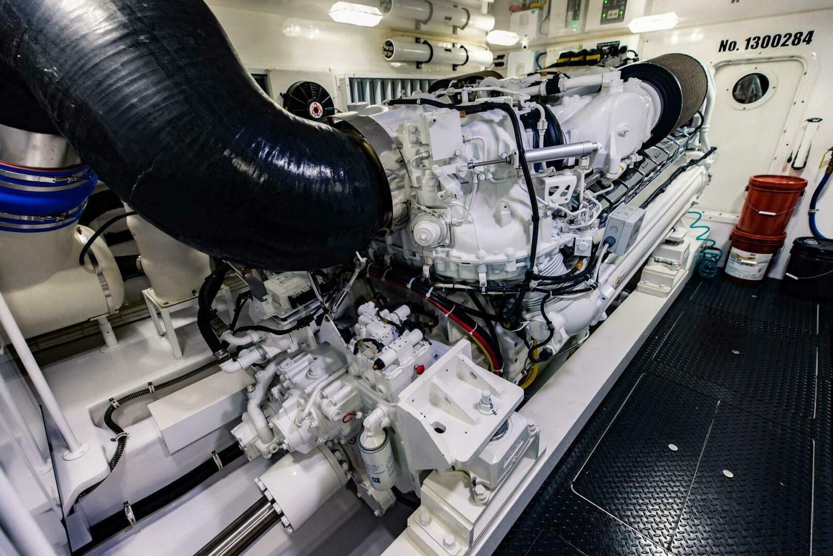 2020 Viking 72 Enclosed Bridge — photo 60